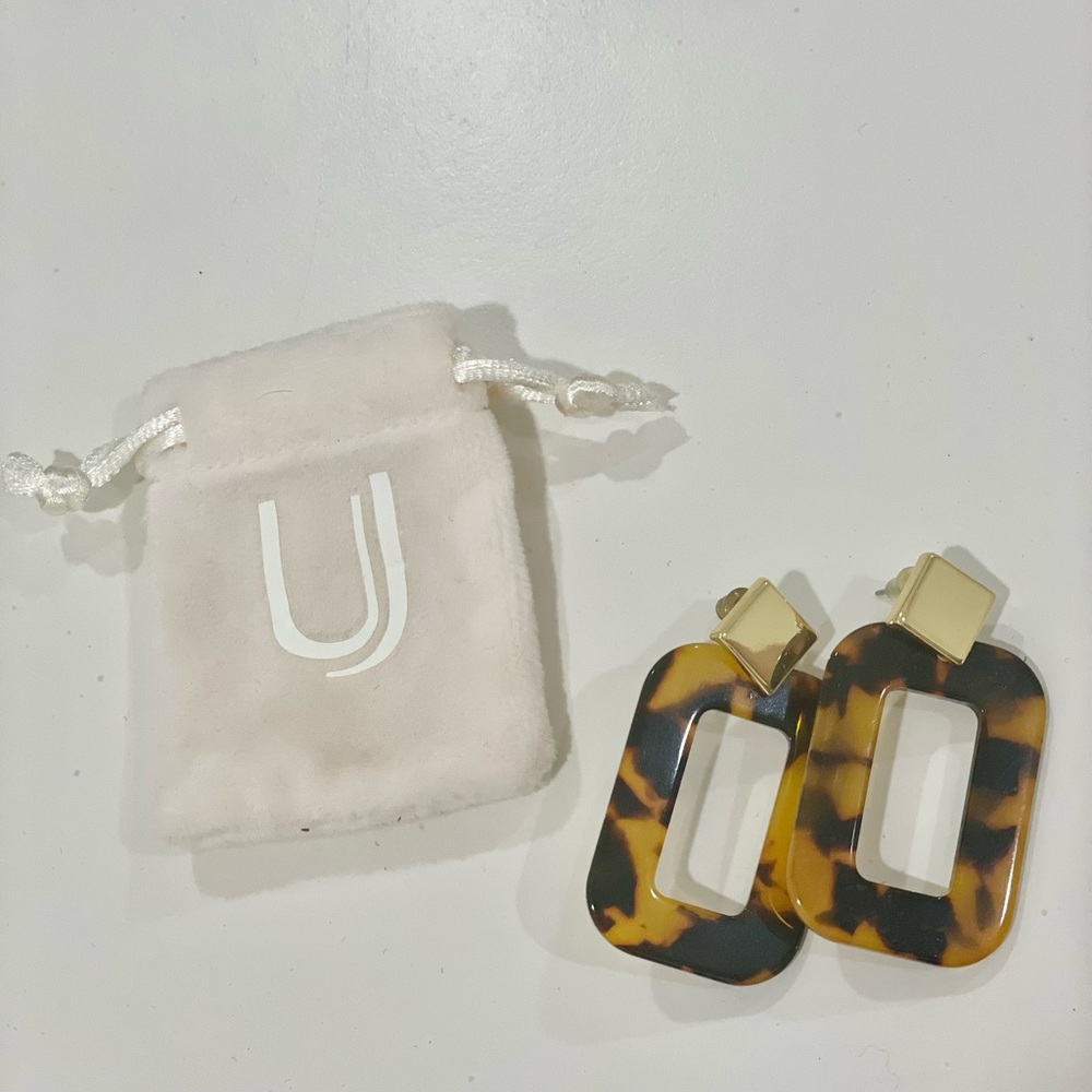 6 pairs Uncommon James Earrings